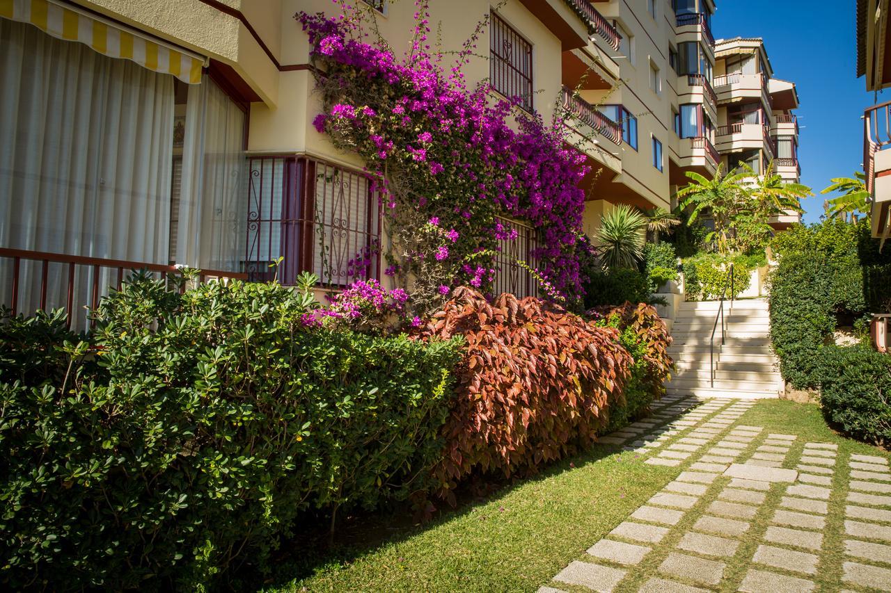 Holidays2Riviera Sea Side Front Beach Sitio de Calahonda Exterior photo
